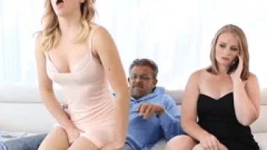 Pai, Mãe e Filha Fazendo Porno Caseiro com Muito Sexo em Cenas de Incesto Extremo – Cena 1