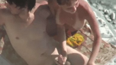 Flagra Real Amador De Casal Liberal na Praia de Abricó na Barra da Tijuca – RJ em Foda Amadora