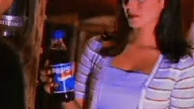Ninfeta Gostosa e Tarada Faz um Comercial Adulto Proibido da Pepsi Cola em Vídeo Amador
