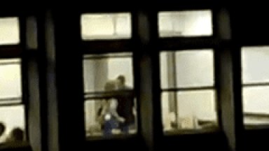Amigos Flagram Aluna na UERJ Fazendo uma Prova Oral Diferente Para Passar de Ano