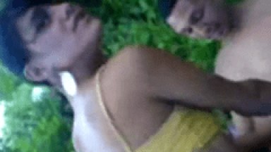 Mais uma Alagoana Tarada Que vai Para o Meio de Mato e Dá Para Dois Amigo em Sexo Amador
