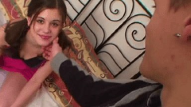 Prima Gata de 18 anos Fazendo Sexo Nesse Video Incesto Com o Primo Que Filmou a Foda