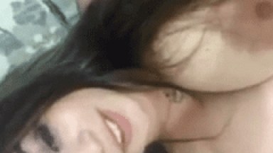 Novinha Caseira Mostrando a Buceta Sensacional Para o Namorado Pela Webcam