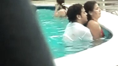 Flagra Amador Real De casal Caseiro Trepando Muito Gostoso Na Piscina Enquanto Vizinho Filma