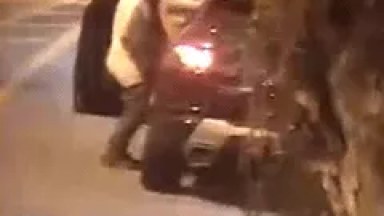 Escândalo – Flagra Real de Viviane Araujo Dando na Rua Para Ricardo Guimarães Dono da BMG