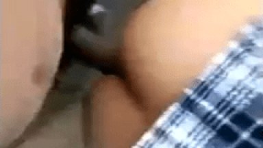 Ninfetinha Muito Gostosa Coloca Roupa Colegial e Faz Porno Amador Cheio de Tesão e Anal