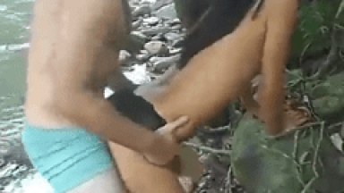 Caiu na Net Video de Sexo Amador de Ninfeta Muito Gostosa Dando Na Beira da Lagoa – RS