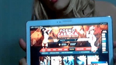 Vivian Uma Stripper Virtual Brasileira Muito Gostosa Fez Esse Vídeo Caseiro Para o Porno Carioca