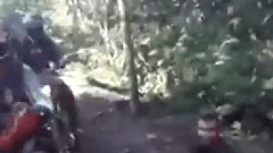 Flagra Amador Que Essa Galera Que Foi Fazer Trilha de Moto se Depara Com Casal Metendo