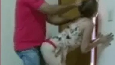 Vazou no WhatsApp Video Caseiro de Coleguinha Do Trabalho Metendo no Escritório
