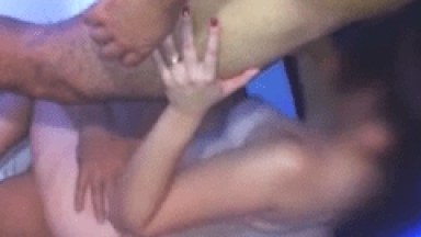 Caiu na Net Video Porno Caseiro de Esposa Sedenta Fazendo Dupla Penetração e Corno Filmando Tudo