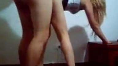 Sexo anal com loirinha gostosa que adora da a bundinha no porno