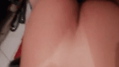 Vazou no WhatsApp Vídeo Caseiro de Ninfetinha Muito Gostosa de GO Dando Para Garotão