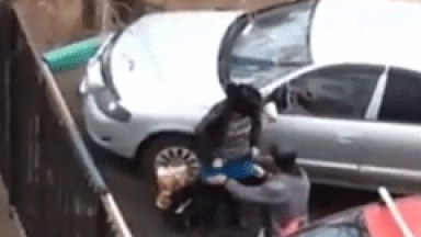 Flagra Amador Real de Casal Muito Safado Transando no Estacionamento de Dia