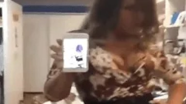 Escândalo – Video Amador da Xuxa Extremamente Ousada e Provocando Bem Gostoso