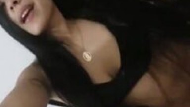 Novinha Muito Gata Fez Porno Caseiro Para Namoradinho Mandou Pelo WhatsApp e Caiu na Net