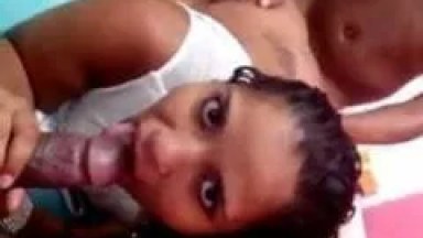 Vazou no WhatsApp Video Caseiro de Secretária Carioca Dando Para Patrão e Amigo – RJ