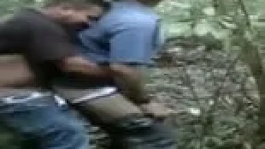 Video Caseiro de Meu Pai Comendo Meu Amigo Na Mata Perto de Casa – MT