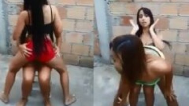 Vazou no WhatsApp Video Amador Dessa Duas Ninfetinhas Faveladas Dançando e Se Pegando