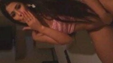 Bianca Estupidamente Gostosa Se Exibe Fazendo Uma Dança Sensual Enquanto Namorado Grava Esse Pornô Amador no MM Motel em Campo Grande – MS