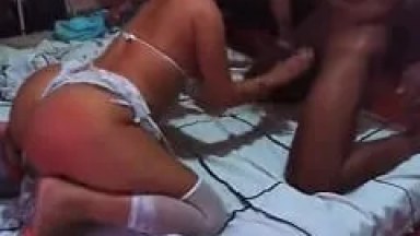 Corno Grava Vídeo Pornô Caseiro da Sua Esposa Trepando Com Amante Bem Dotado e Narra Quais Posições a Sua Puta Deve Fazer – BA