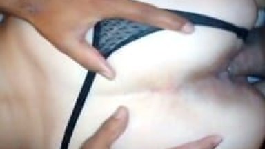 Amadora Boazuda Vai Para Motel Com Seu Patrão e o Irmão Dele e Tarados Gravam Vídeo Amador Fodendo o Rabo Gostoso da Vadia – SP