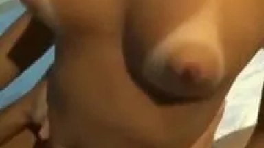 Deliciosa de Peitinho Empinado Senta na Vara Gemendo Enquanto Seu Marido Corno Grava Vídeo Amador da Putaria – RJ