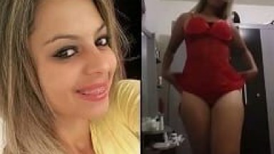 Frentista Gostosa do Posto Gentil de Ubá – MG Cai na Net ao se Exibir Nua e se Masturbar em Vídeo Íntimo Que Enviou Pro Ex
