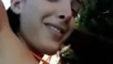 Video porno caseiro com a Jú de Campo Grande sentando na pica