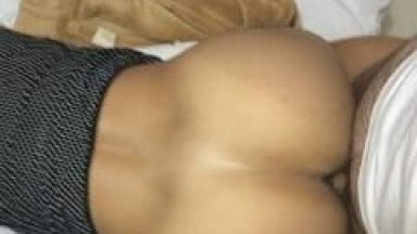 Amadora Cavala Rebola de Quatro na Piroca do Seu Namorado Até Fazer Ele Gozar e Rapaz Grava um Vídeo Caseiro Dessa Foda – Xvídeos