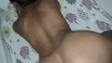 Negra Rabuda Fica de Quatro Pra Receber Pirocada do Seu Namorado Branquelo e Sortudo Grava um Vídeo Tomando Uma Coça de Buceta – Xnxx