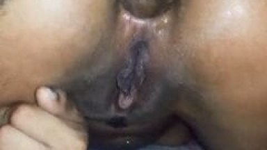 Gostosinha de Xota Peludinha Grava um Pornô Caseiro Metendo Com o Namorado e Mostrando Seu Rostinho de Devassa Pra Câmera – Xnxx