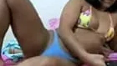 Video caseiro com a Erika Lopes peladinha no Cam4