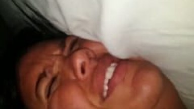 Vadiazinha Faz Cara de Sofrimento Liberando o Cu Pro Seu Ficante e Tarado Mete Sem Dó Enquanto Grava um Vídeo do Anal – Xvídeos