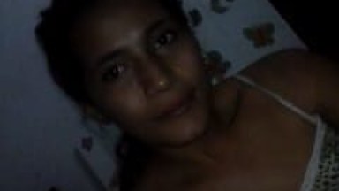 Raquel de Maracanaú – CE Passa Mel na Piroca do Seu Marido Pra Dar Uma Bela Chupada e Tarado Grava um Vídeo Caseiro do Oral – Caiu na Net